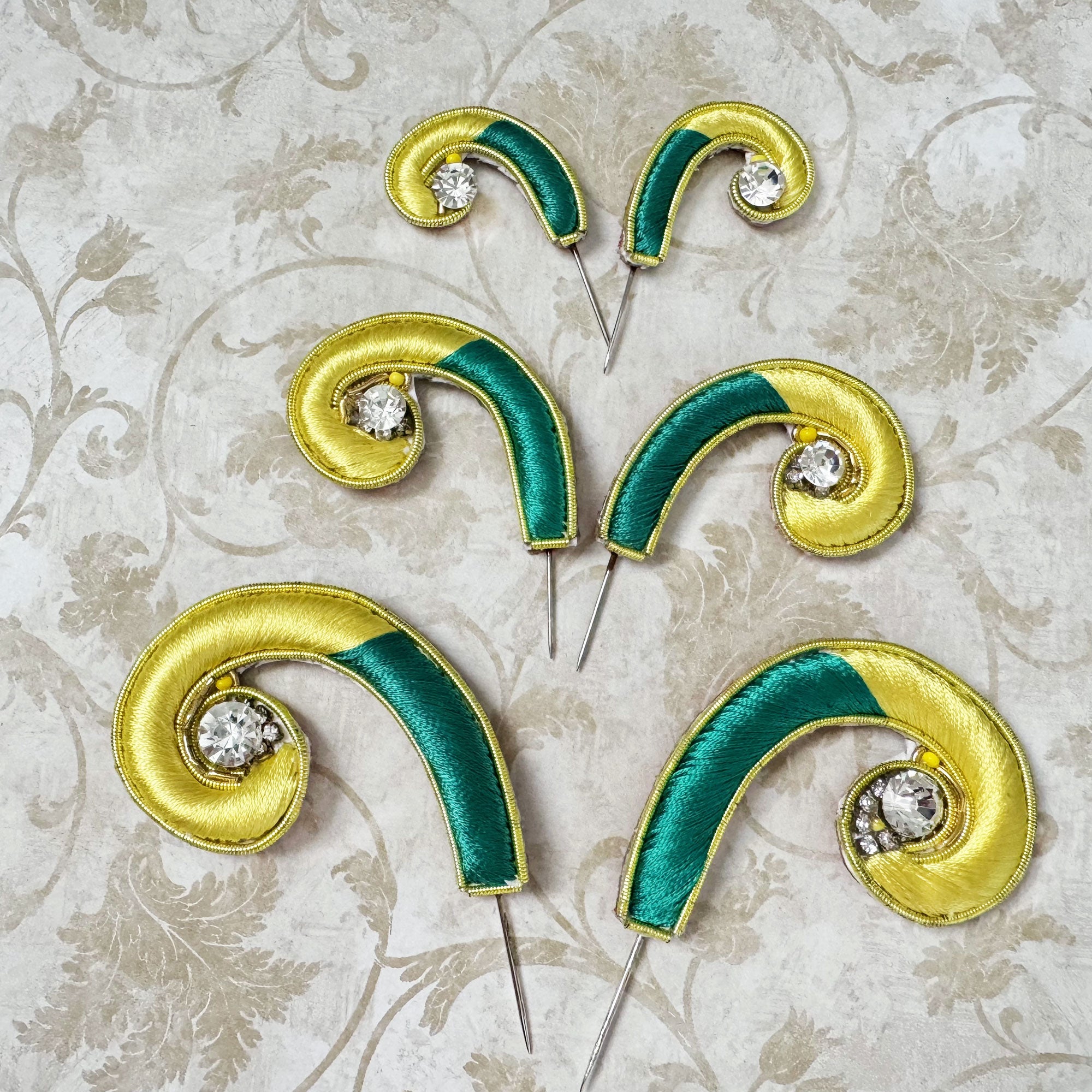 Mayapur Curls - Lemon Green - Embroidery Turban Pins - Set of 2