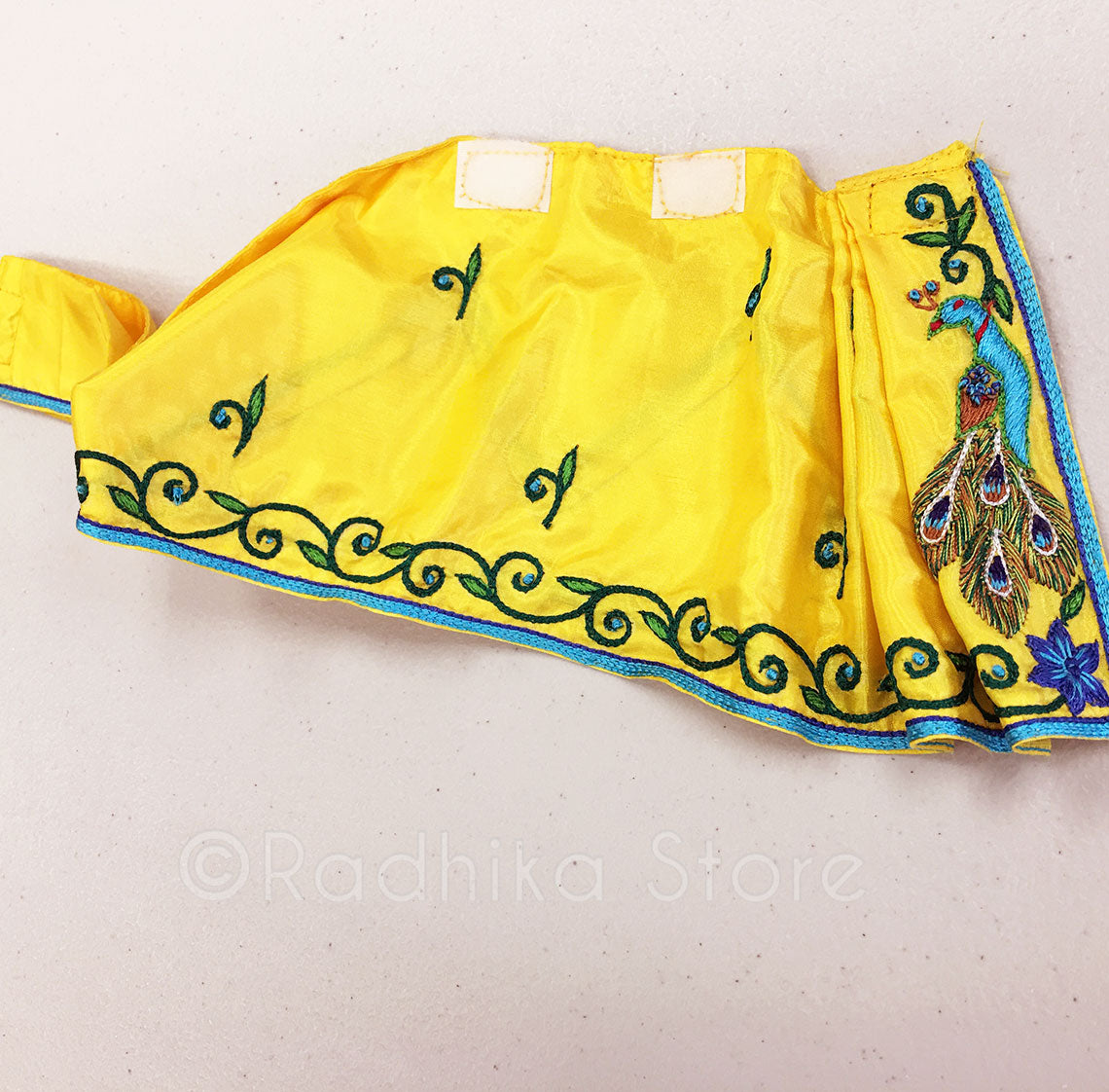 Polyester Yellow Radha Krishna Poshak Set, For Temple at Rs 140/piece in  Mathura